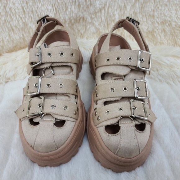 Cape Robbin Nude 3 Buckle 1" Platform Sandals - Picture 4 of 8